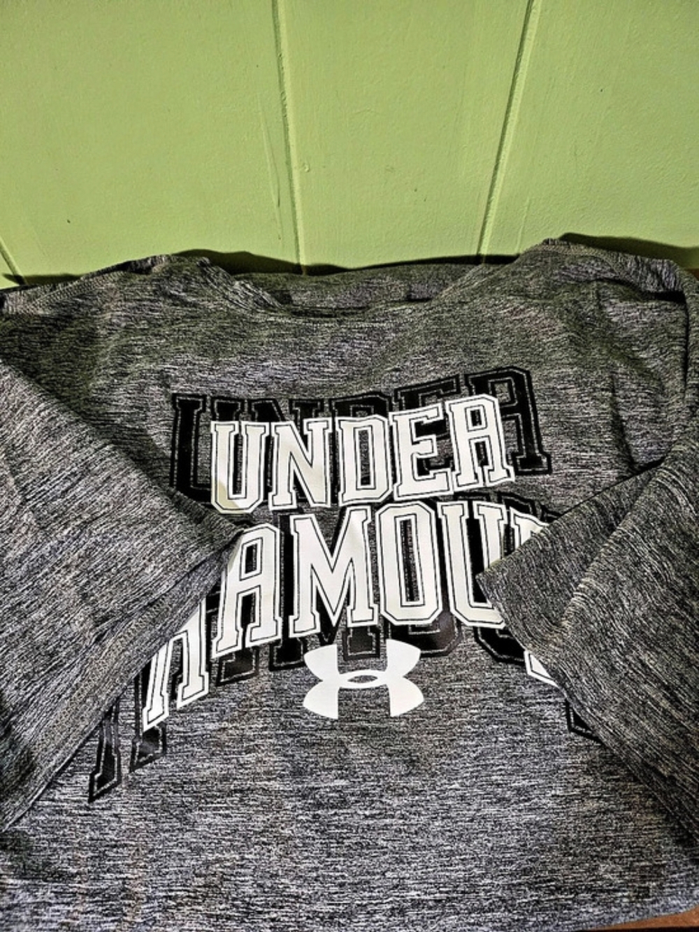 Under Armour Graphic Top Gray & Black XL